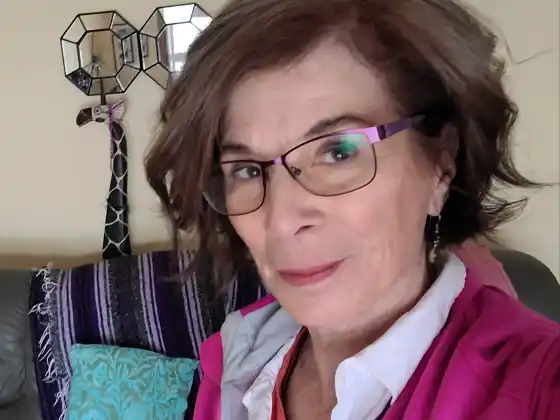 Karen Egoff,
Expert at Soulful Summit 2023: Подорож усередині, починайте!